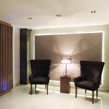 Hotel Senorial Platino Leon Exterior photo