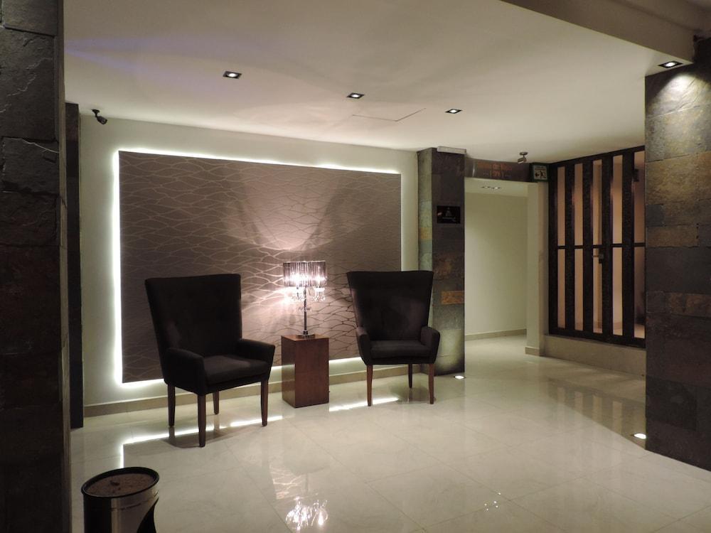 Hotel Senorial Platino Leon Exterior photo